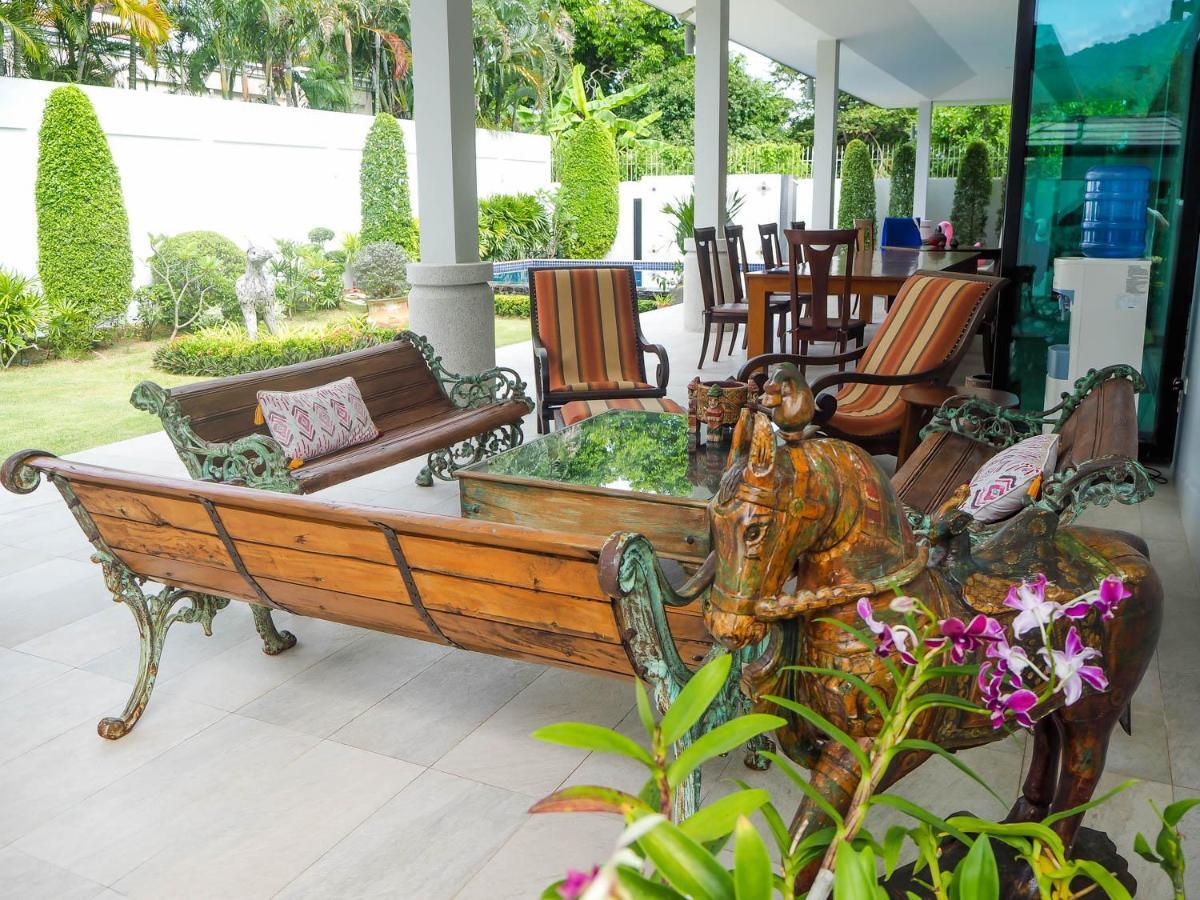 Spacious 4 Bedrooms Private Pool In Phuket *