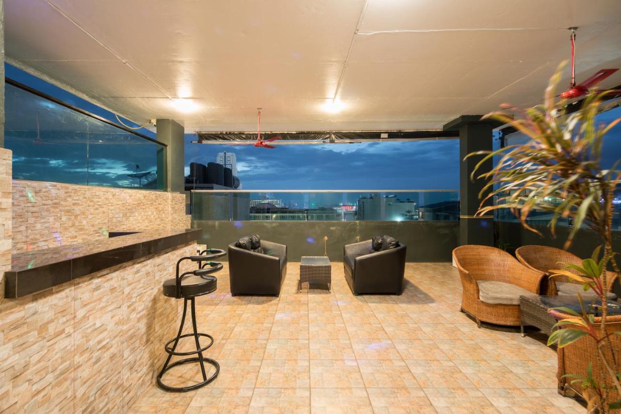 Buri Hotel 3*