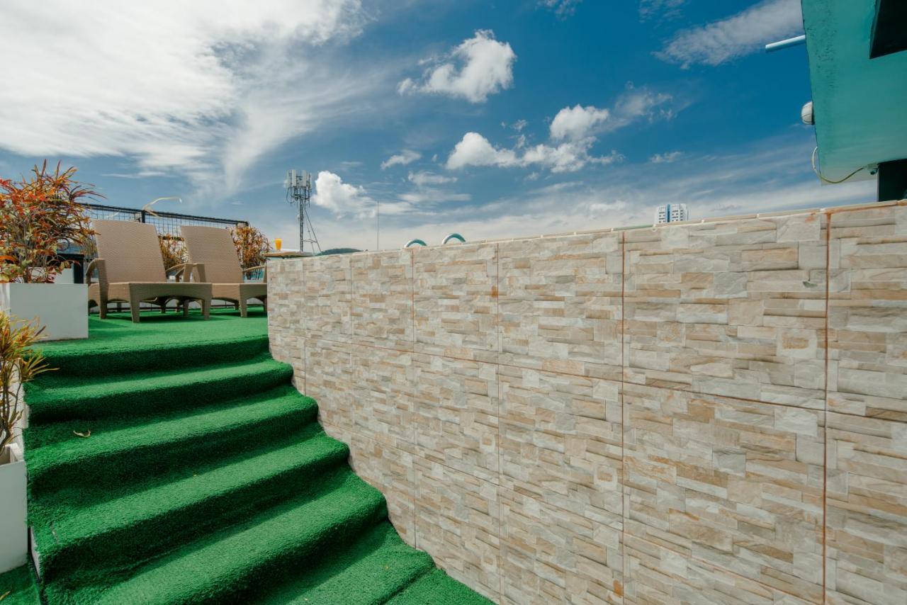 Hotel Buri 3*