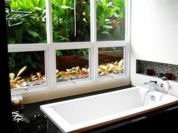 Baan View Apartment *