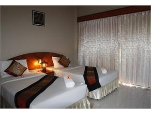 Choophorn House Sha 2* Strand Kata