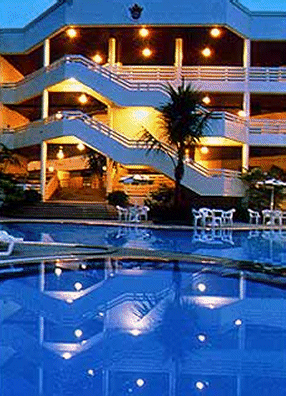 Hotel Crown Nai Yang