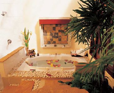 & Village Hotel Layan Beach (Phuket)