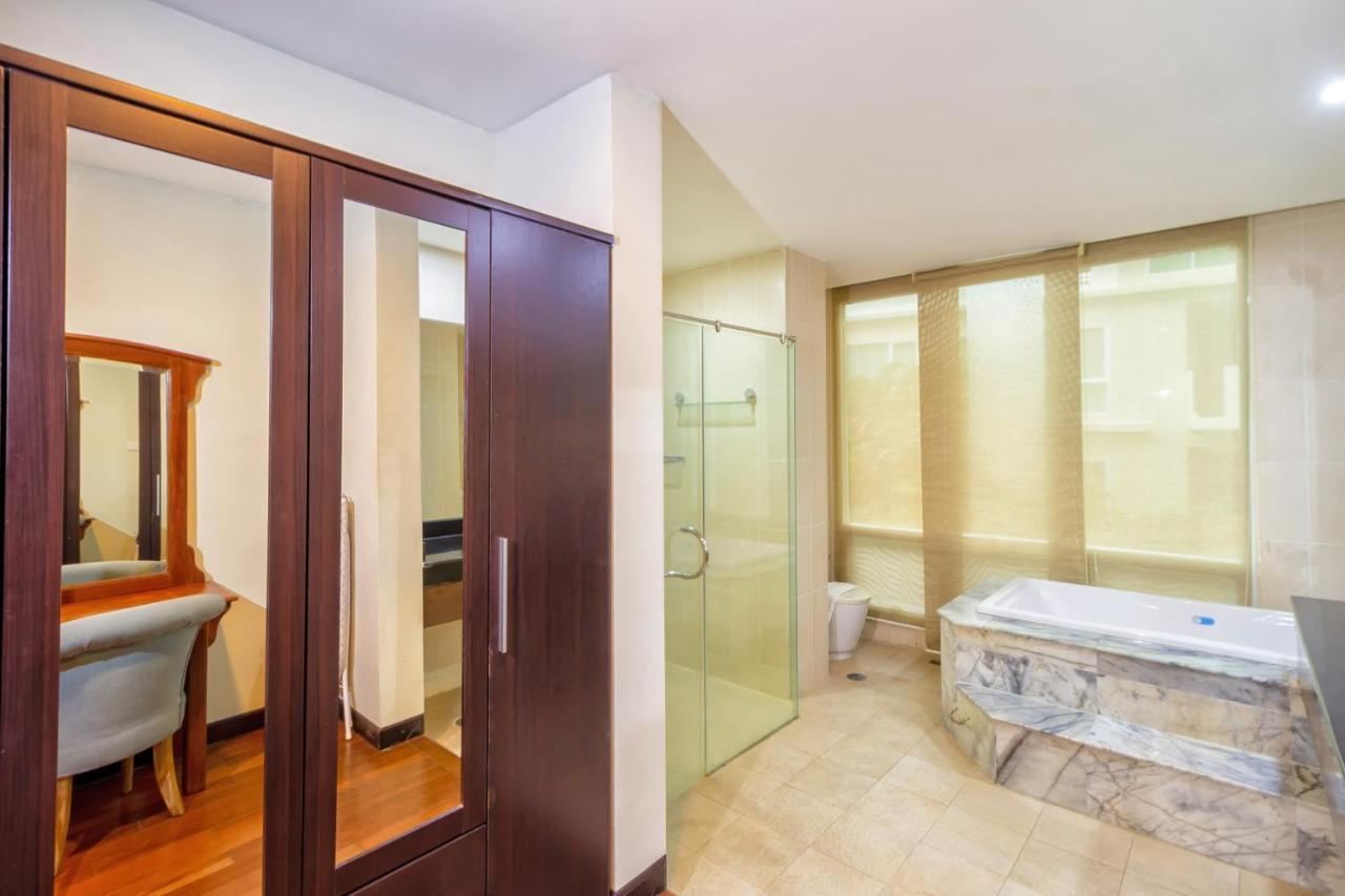 View Elegant Style Karon