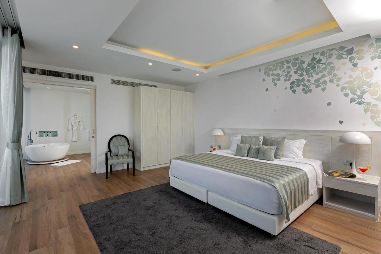 Cape Amarin Estate, Silver Moon, Luxury Seaview 6 Bedrooms Kamala Beach