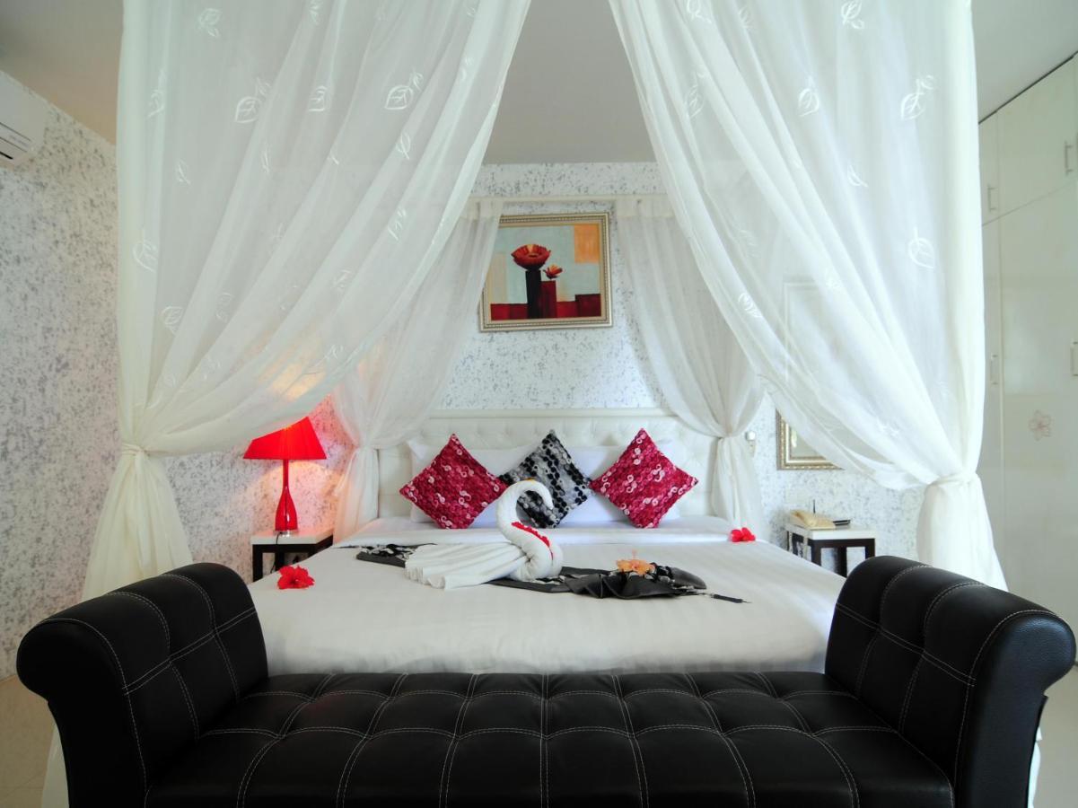 Hotel Grand Bleu Ocean View Pool 4*