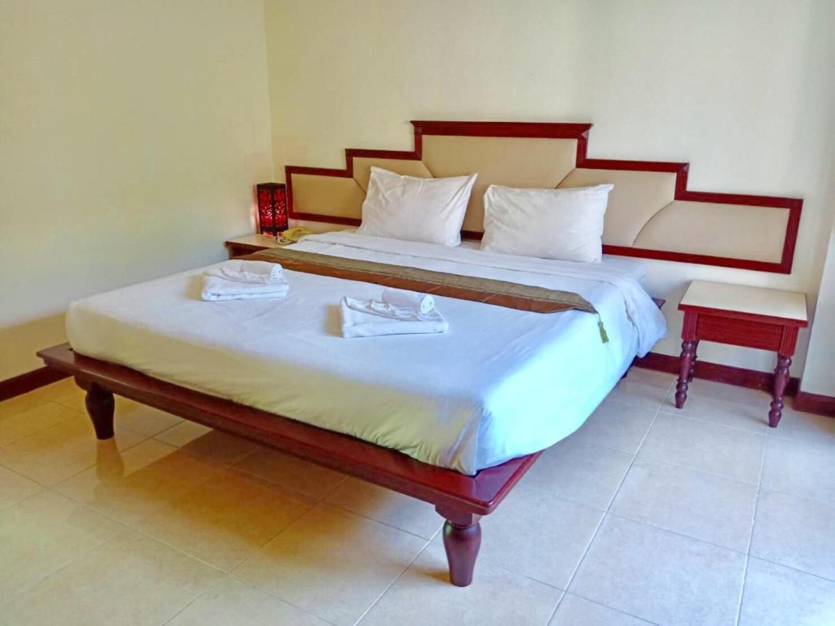 Zhou - Sha Phuket
