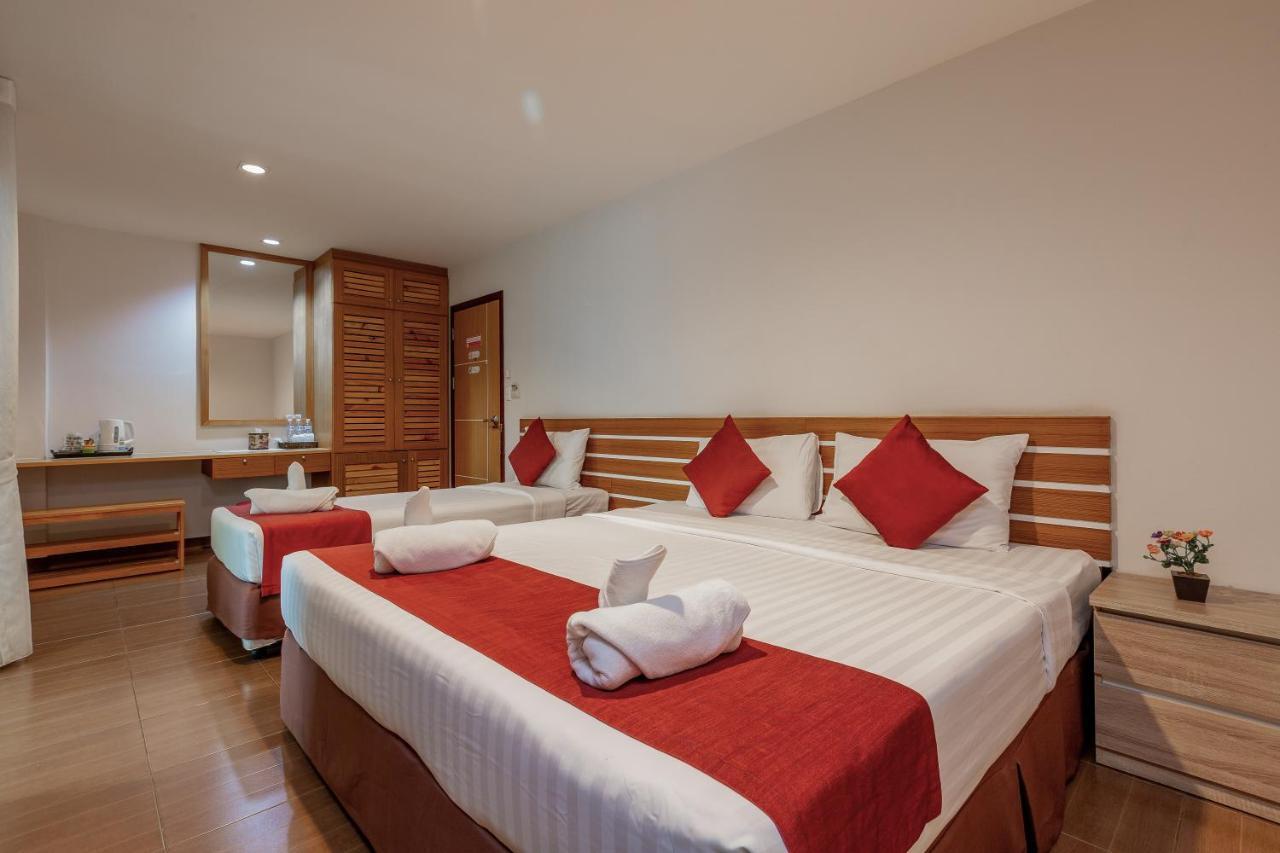 Hotel Tee Pak Dee Resident