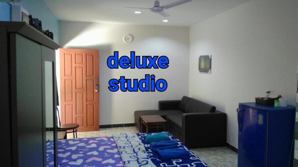With Aircon N Kitchen Apartment *