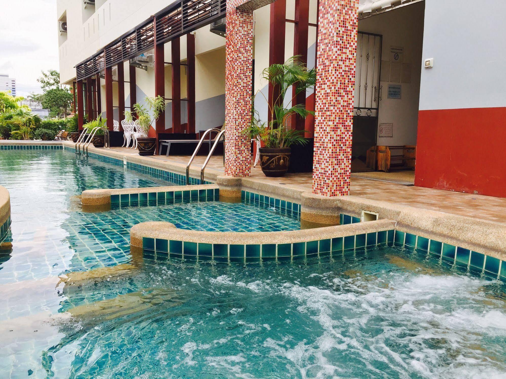 Zhou - Sha Hotel