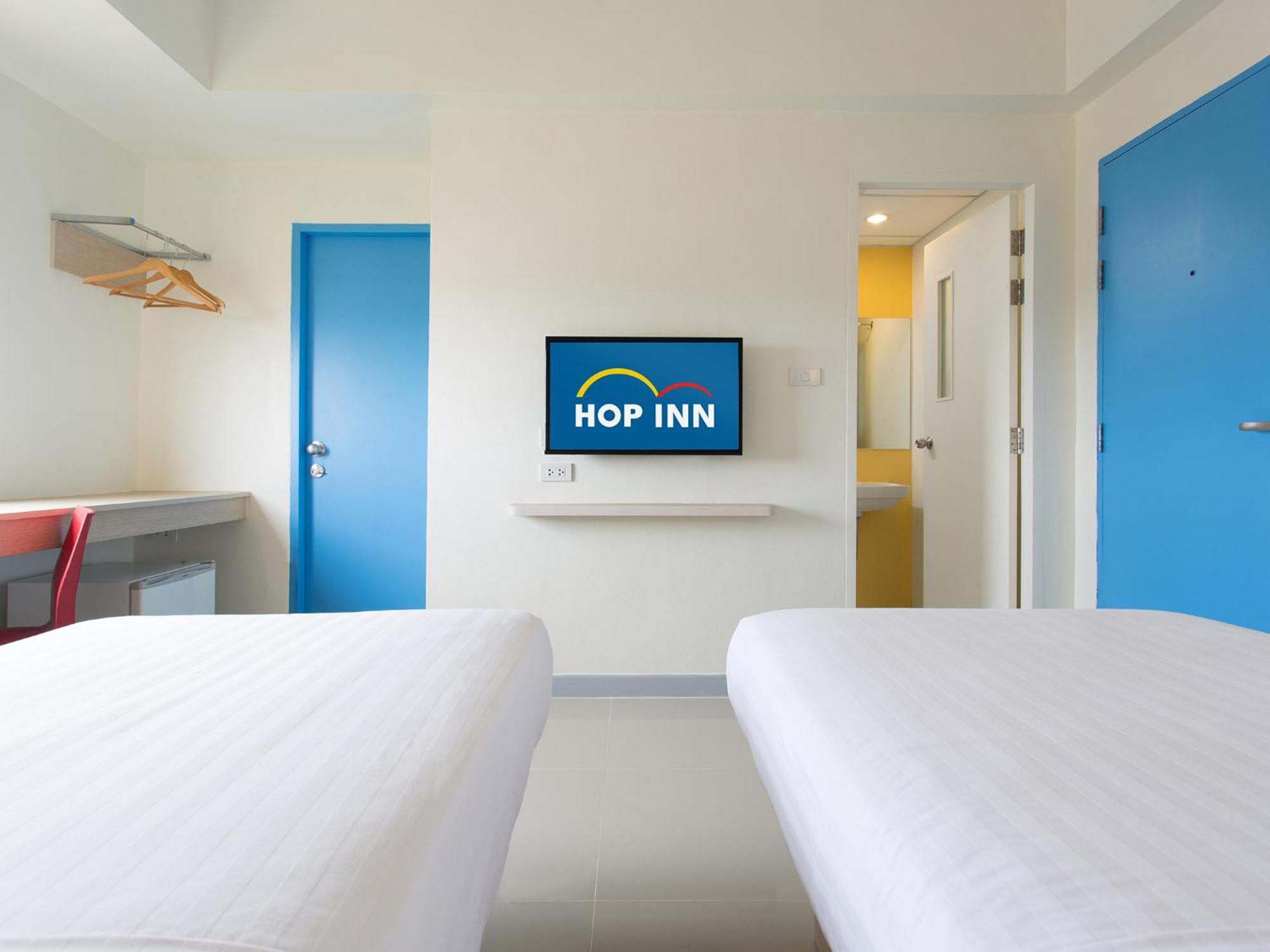 Hop Old Town Hotel