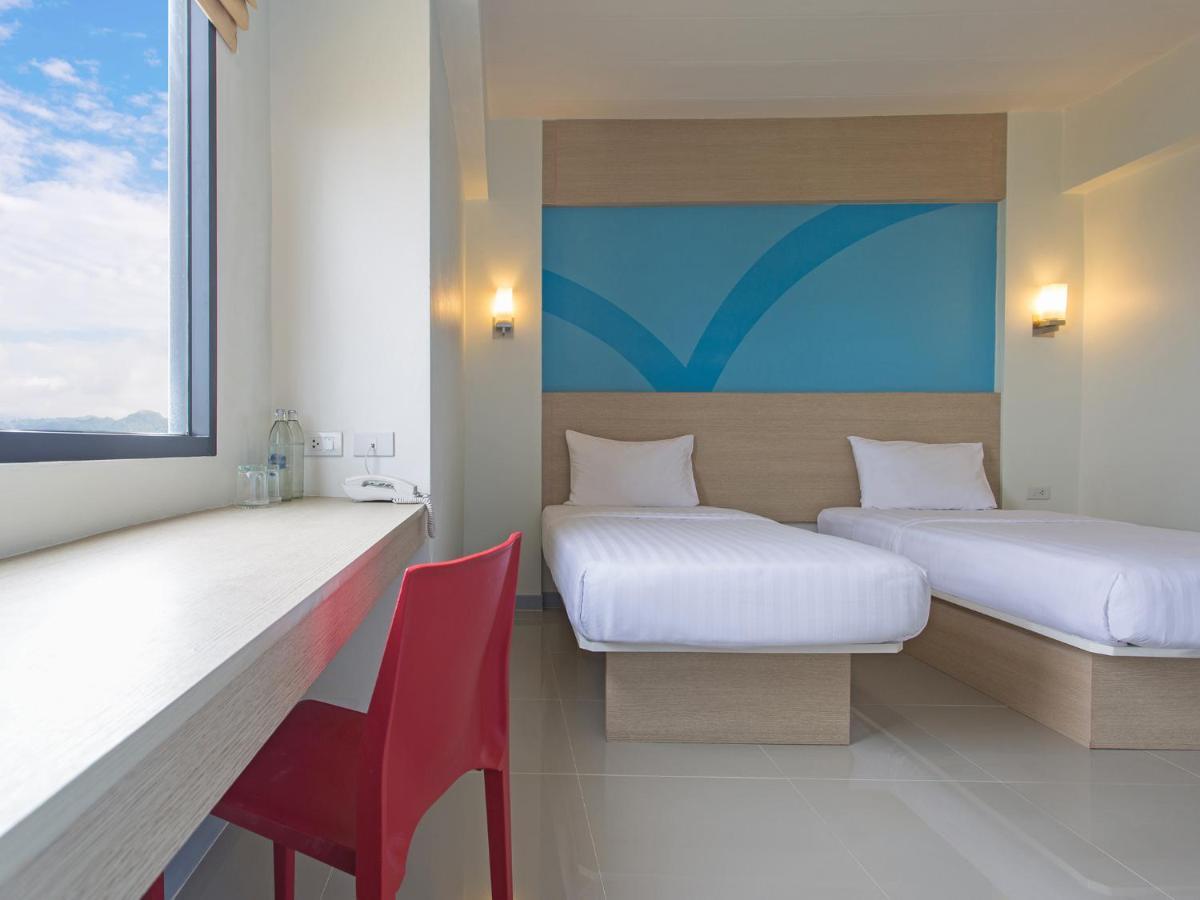 Hotel Hop Old Town Phuket