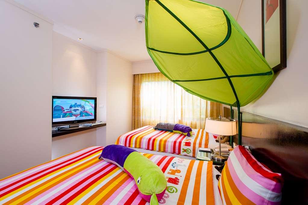 Radisson And Phuket