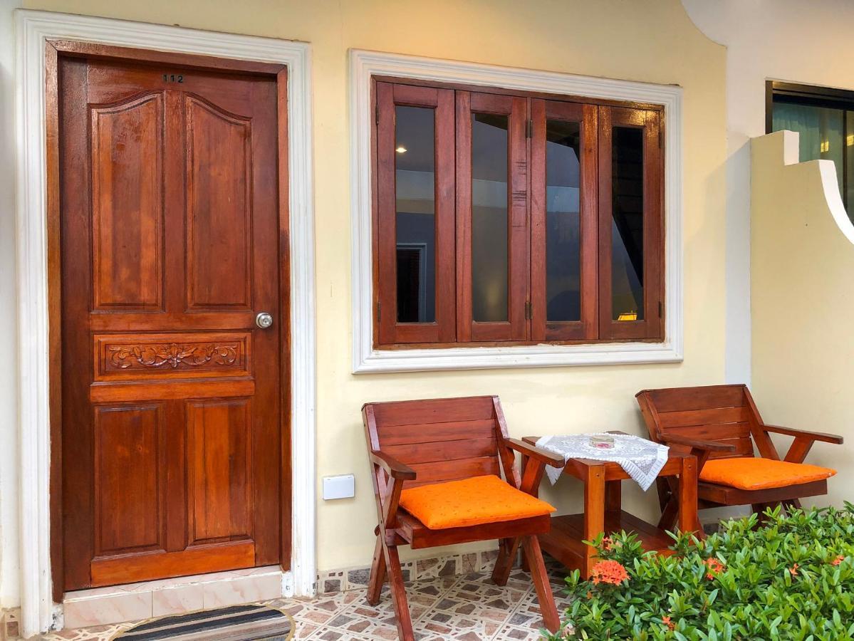 Ginis Hotel Kamala Beach