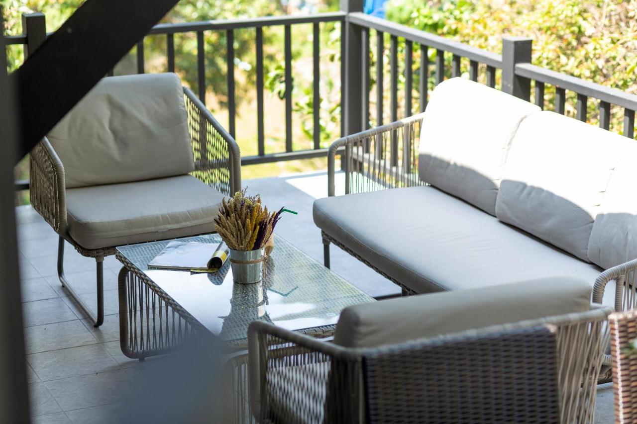 Garden House - Luxury In Hills Villa