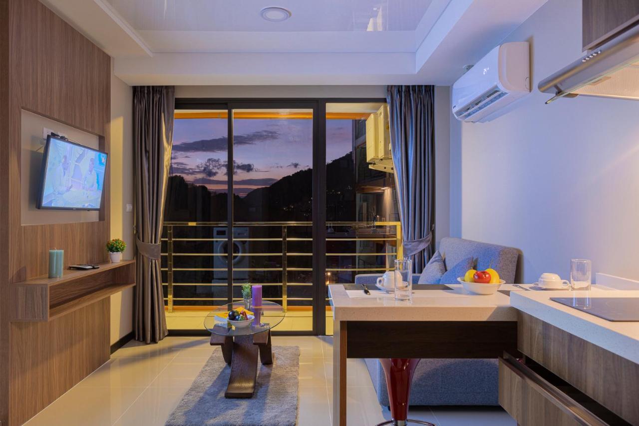 Naiharn Sea By Holy Cow, 1-br, Mountain View *