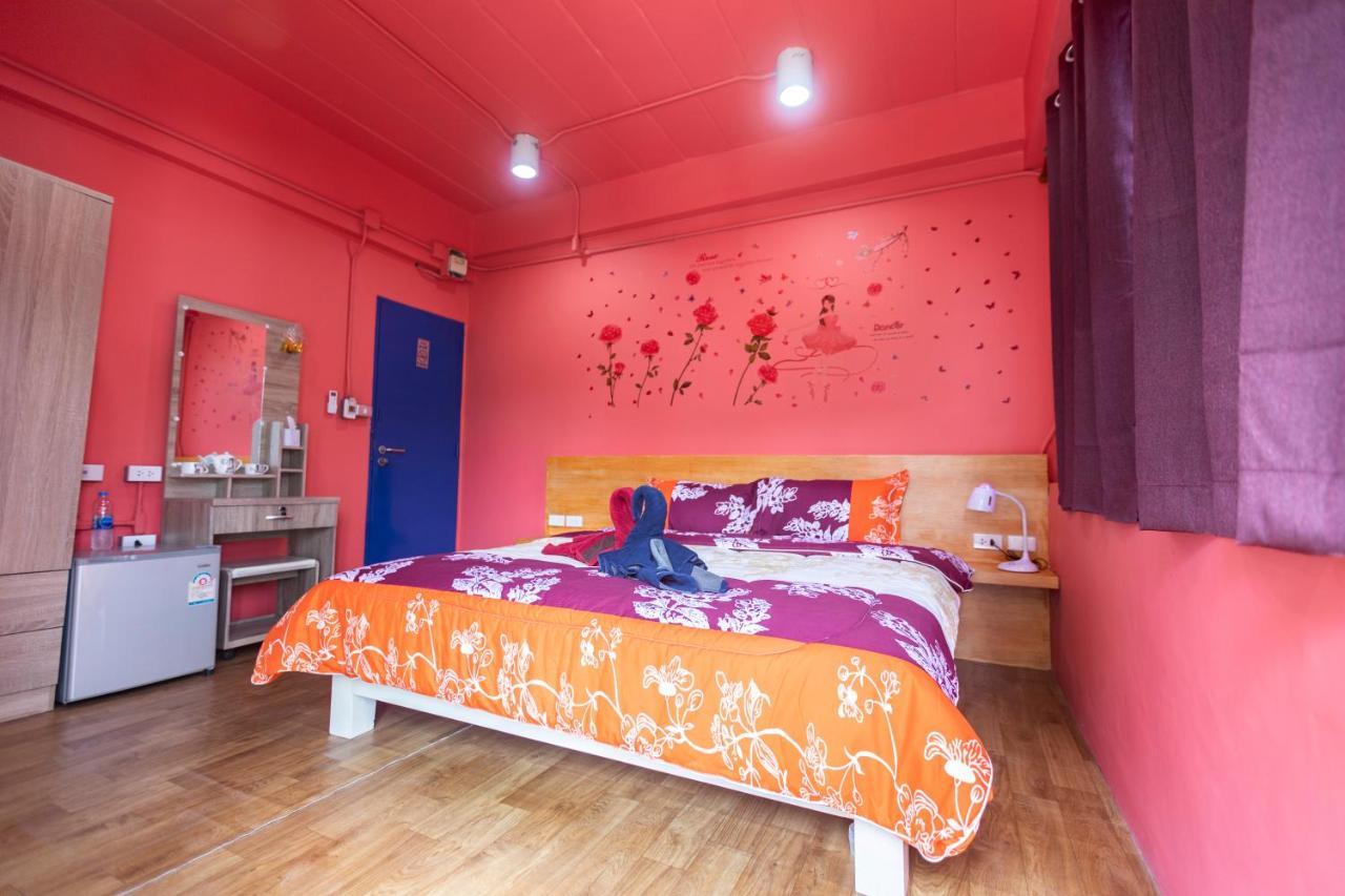 Inn Firefly Phuket 3*