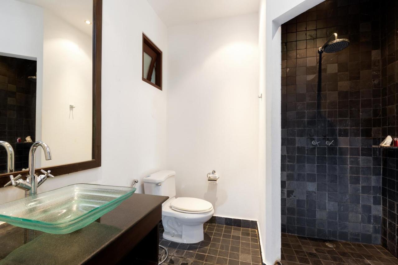 Hotel Sensive Hill Kathu