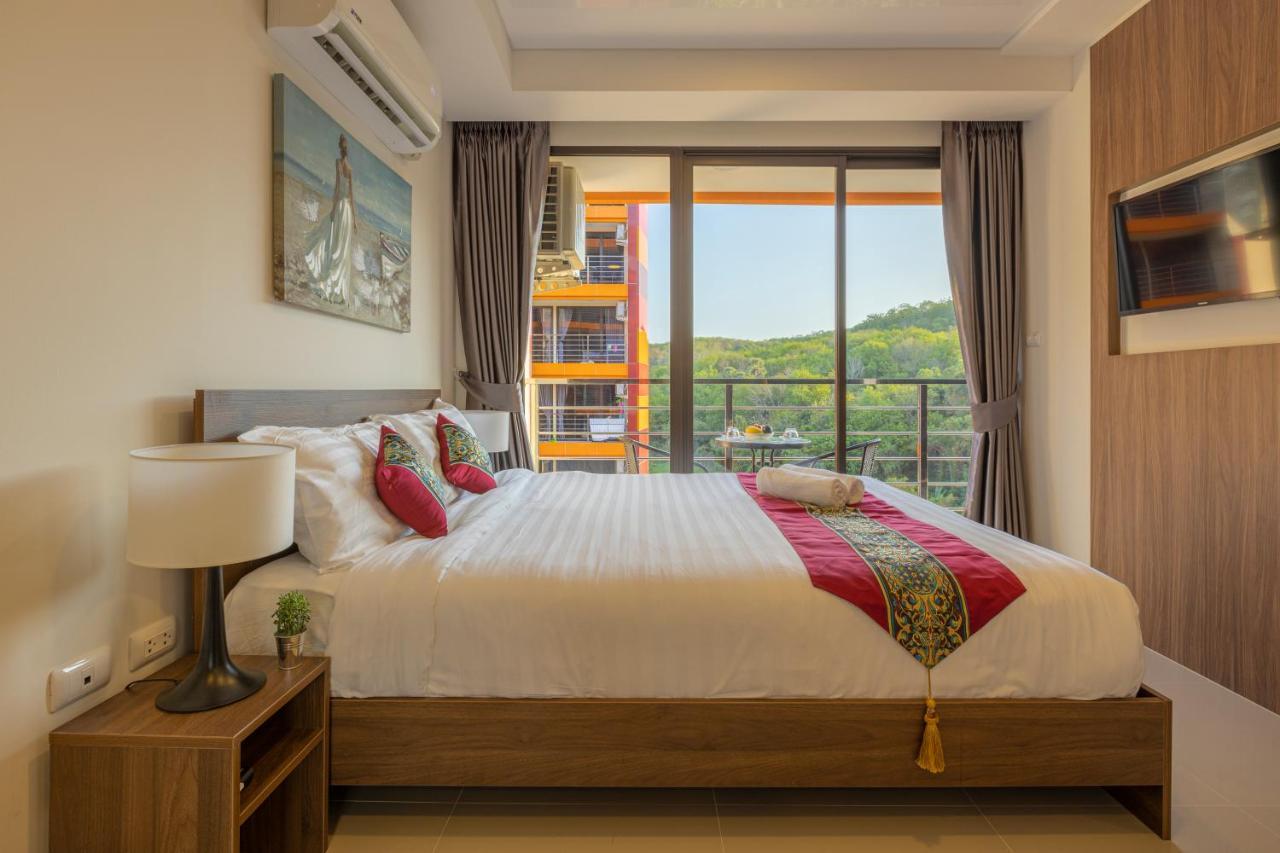 Naiharn Pearl By Holy Cow, 1-br, Courtyard View Apartment Nai Harn
