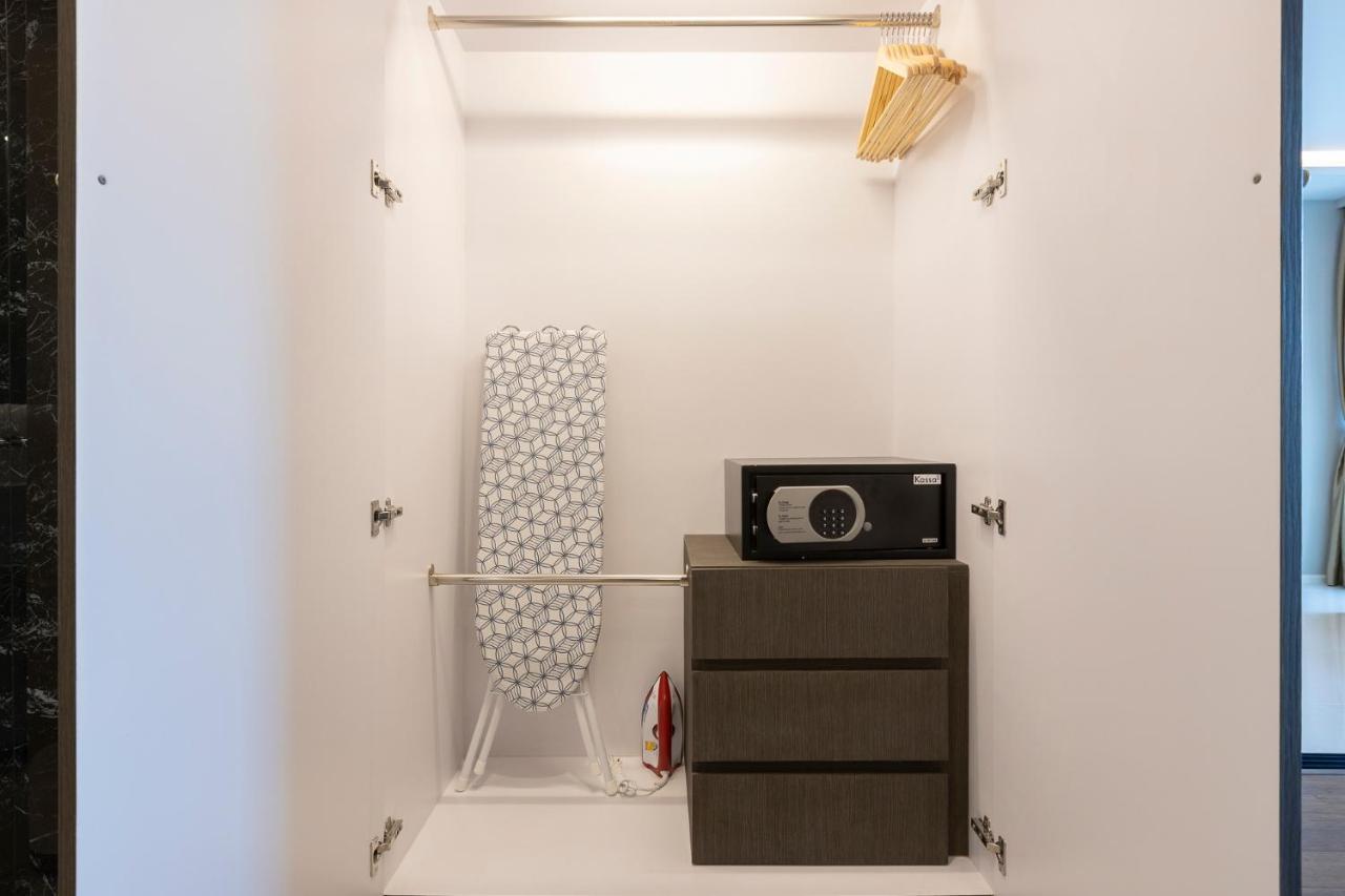 Panora By Holy Cow, 1-br, Mountain View *