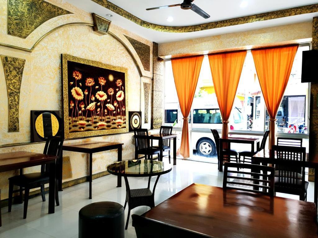 Sharaya Boutique Complex Hotel 3*