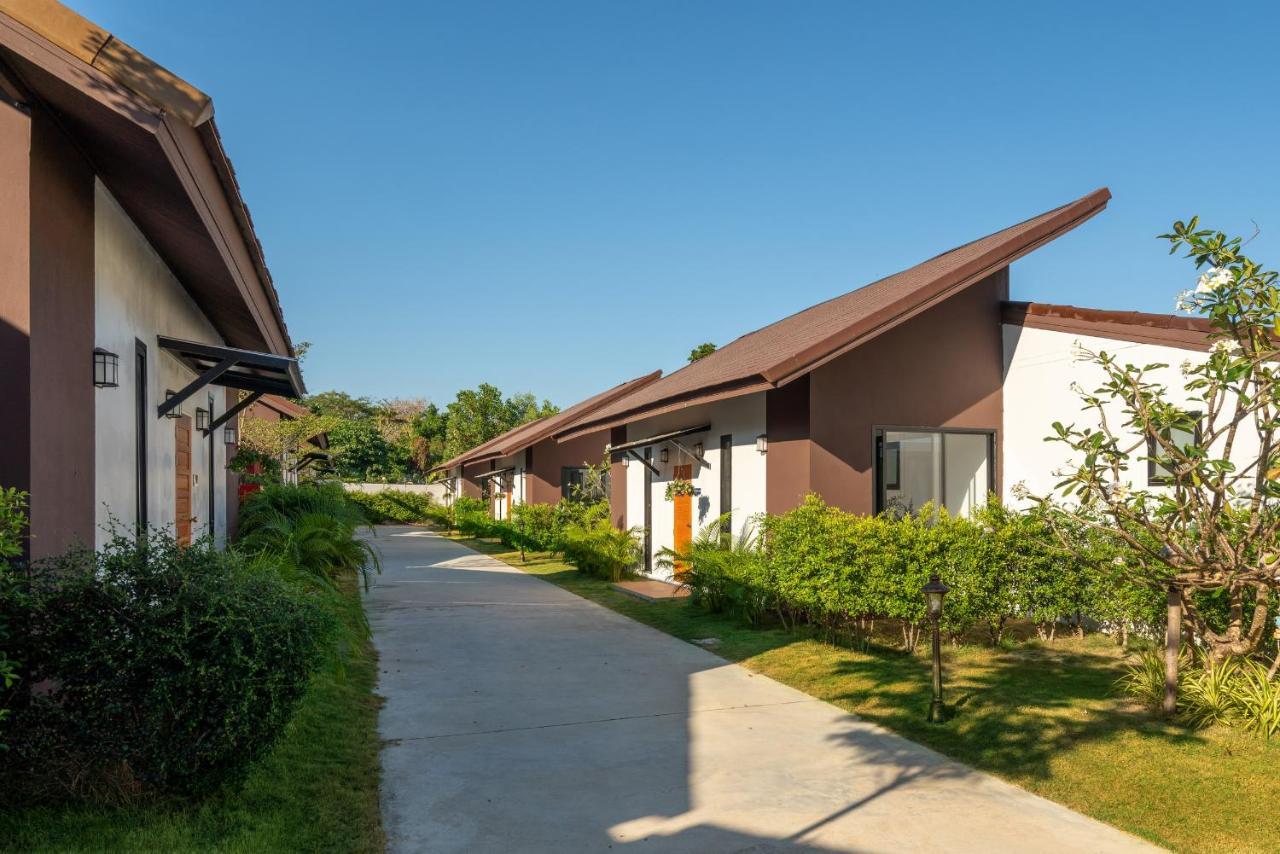 Thames Tara Private Pool Phuket - Sha Extra Hotel Rawai