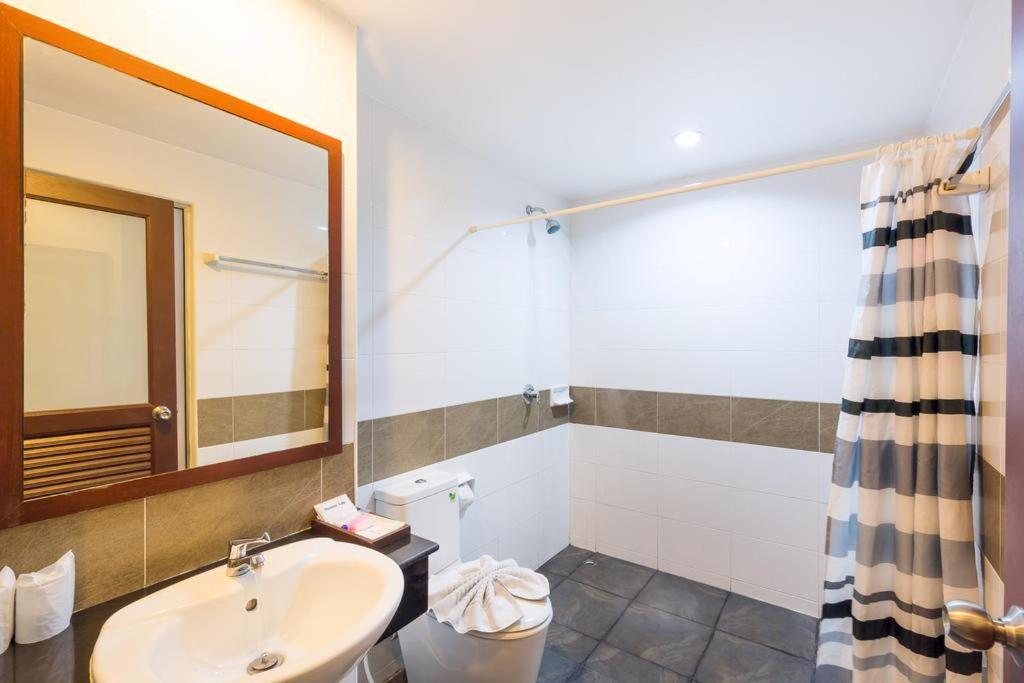 Sharaya Boutique Complex Patong