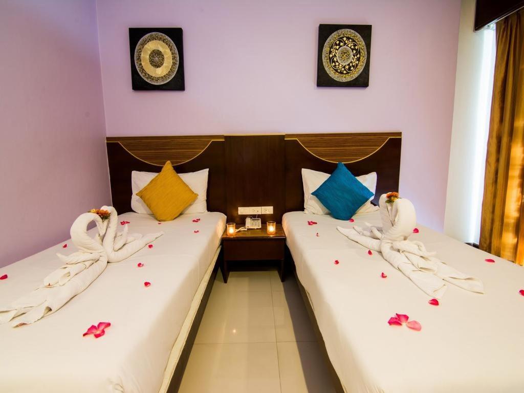 Sharaya Boutique Complex