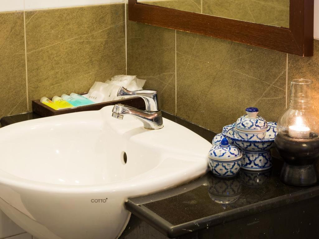 Sharaya Boutique Complex Patong