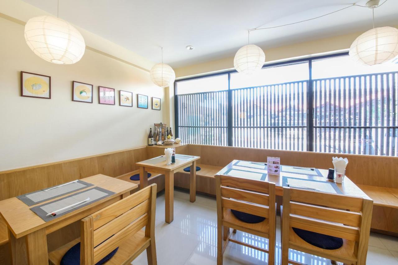 Oyo 368 Aoi Hotel 2*