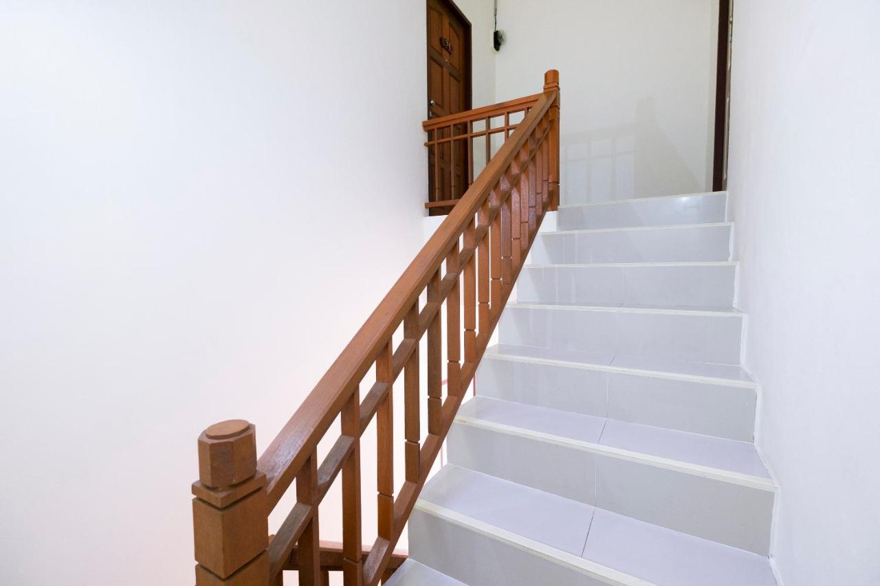 Hotel Oyo 789 Andaman Place@baandon 2*