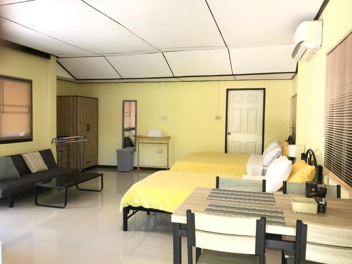 Hotel Pat & Tim House 3*