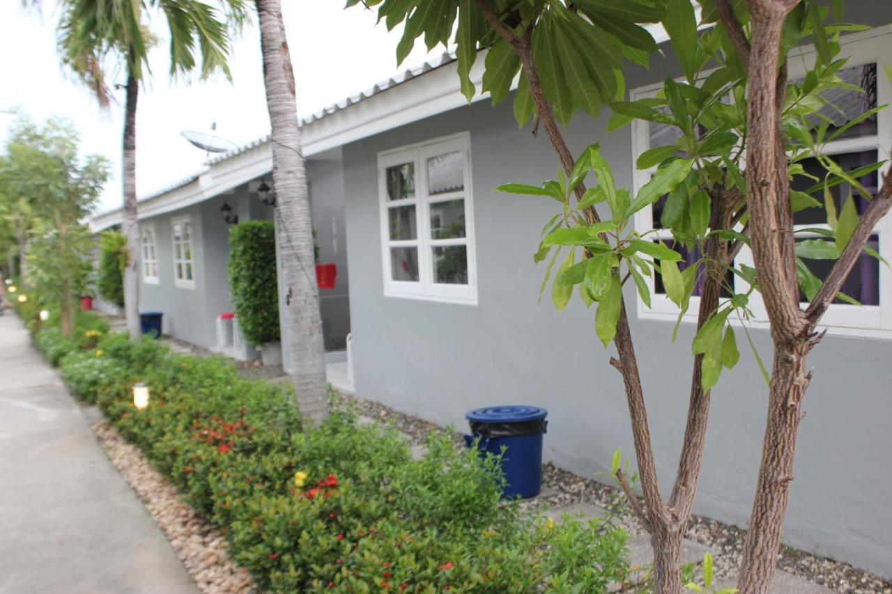 Tempat peranginan 1715 House - White Rhino
