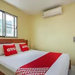 Oyo 885 You And Me House