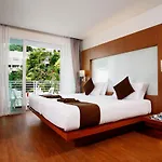 White Peach Hotel