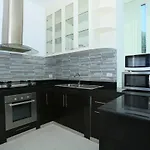 Seaview Villa Patong 芭东海景3卧别墅 5分钟到江西冷 4Bdr Pool