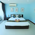 Patong Seaview Villa芭东海景3卧别墅 5分钟到江西冷 3Bdr Pool