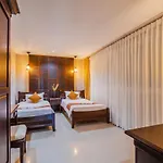 Time Out Hotel Patong