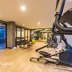 Elegant Room Near Beaches, Shopping, Restaurant​S