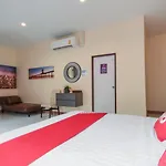 Oyo 1134 Baan Zarn Guesthouse
