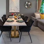 Happy Apartment On Karon Beach