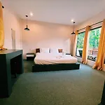 Vivi Hotel Resort