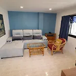 Summer Breeze Hotel