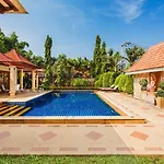 Villa Chang