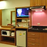 Green Harbor Hotel&Service Apartment