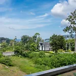 1Br Condo, Hill View Viva Patong C301, Freedom Beach