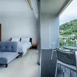 Chic Condominium By Redfox Hospitality