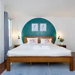 Cozy Villa 4 Bedrooms Patong,7Mins. Walk Beach/10Mns.Bangla Rd