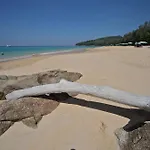 Naithon Beach Villa