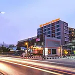 B2 Phuket Boutique & Budget Hotel